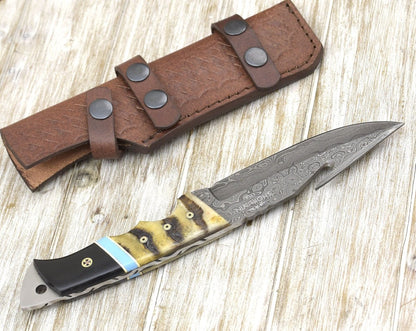 Wilderness Knife with Ram Horn and Turquoise Handle